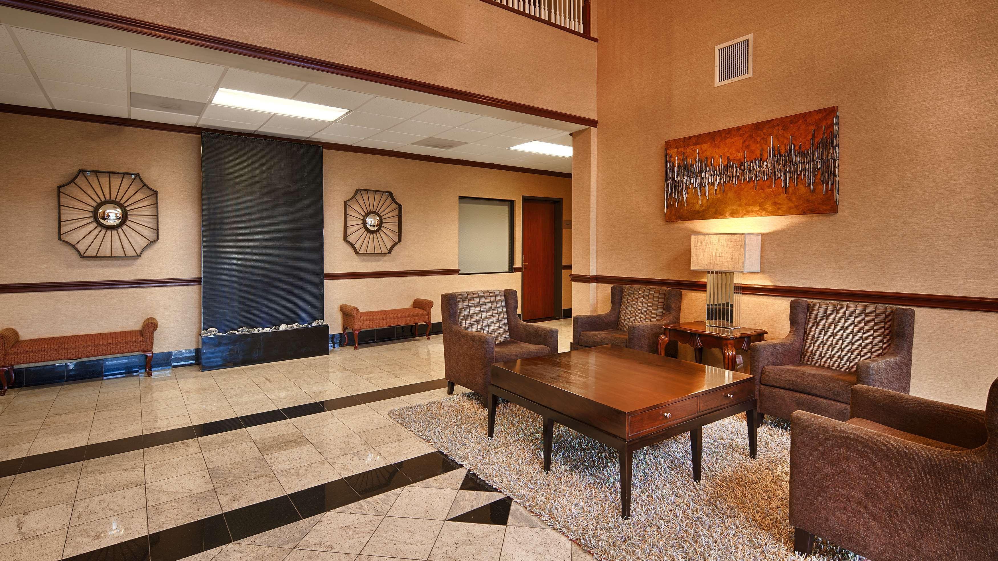 Western Inn&suites Hotel