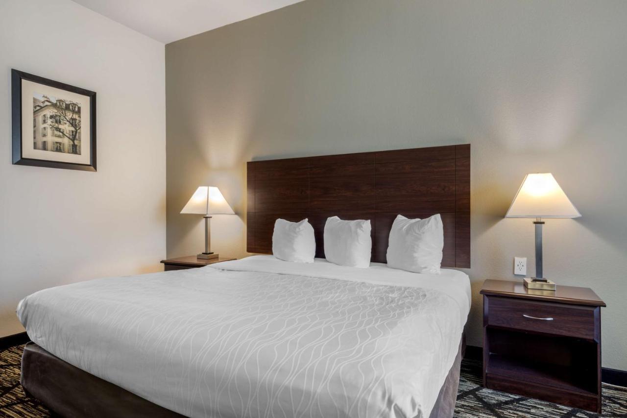 Western Inn&suites