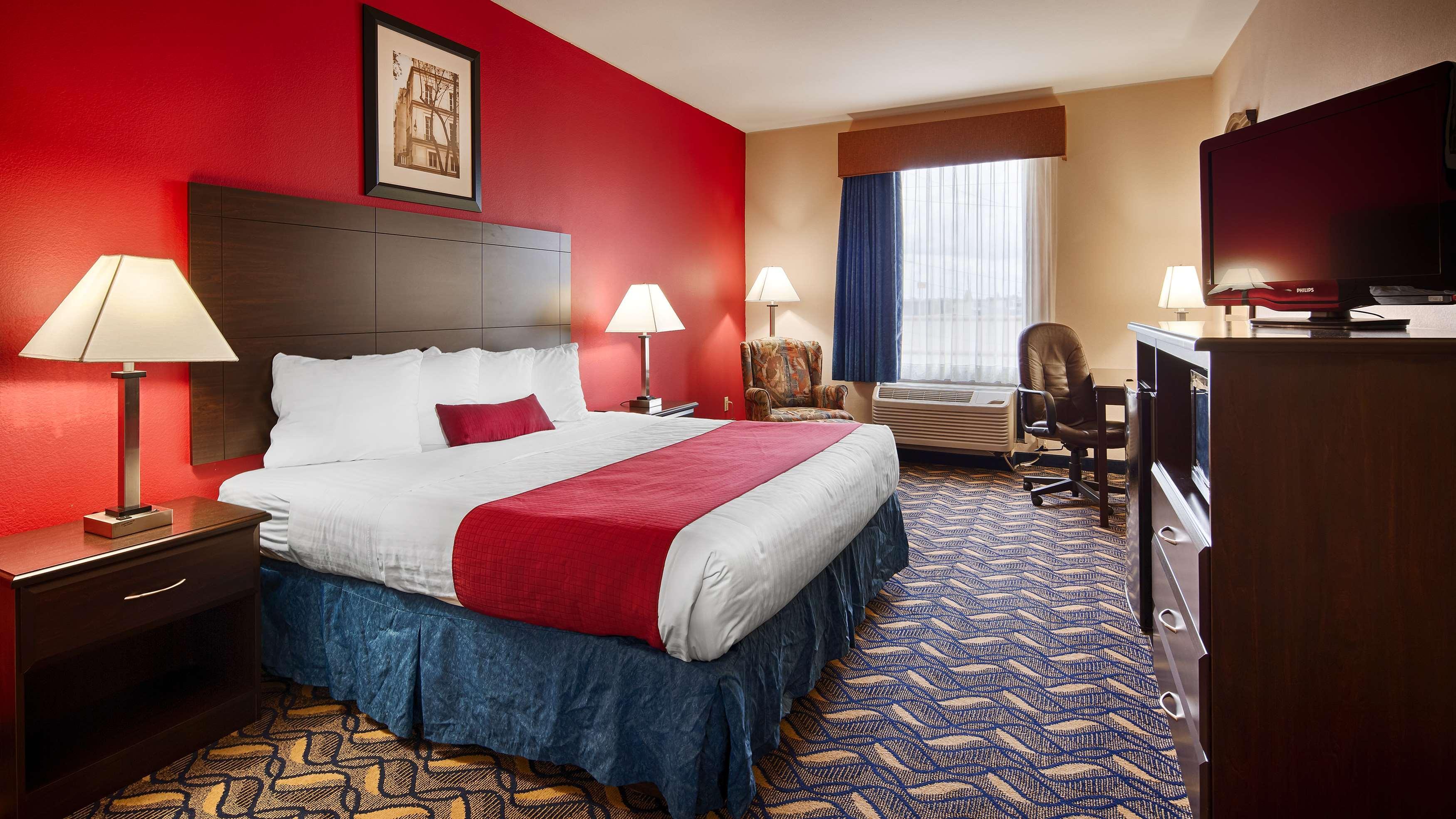 Western Inn&suites