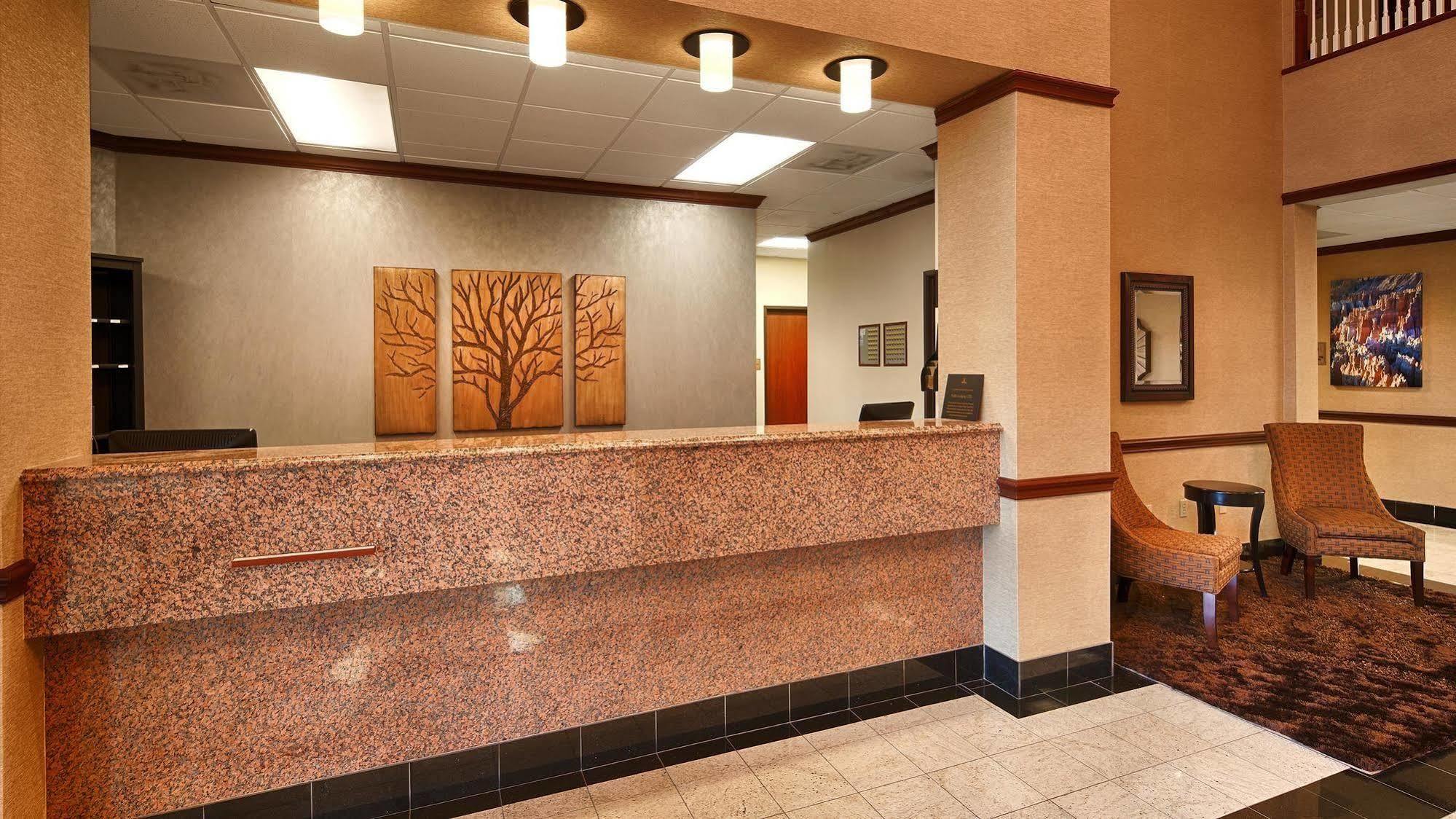 Hotel Western Inn&suites